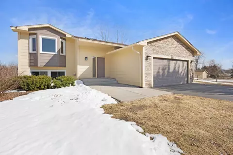 20775 Cedar Dr NW, Oak Grove, MN 55011