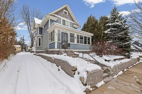 155 Morton St W, Saint Paul, MN 55107