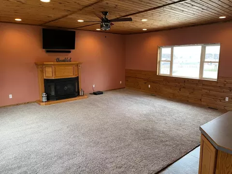 Living - 316 Buckwheat Ave, Windom, MN 56101 photo 3 of 6