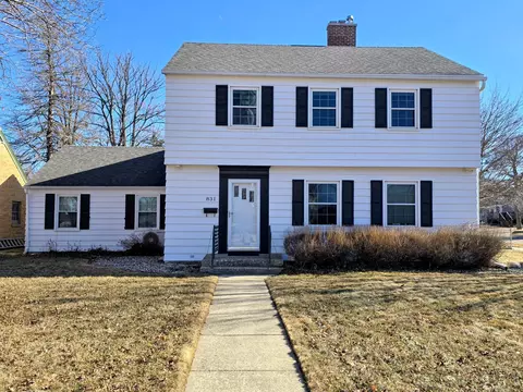 831 4th Ave SW, Pipestone, MN 56164