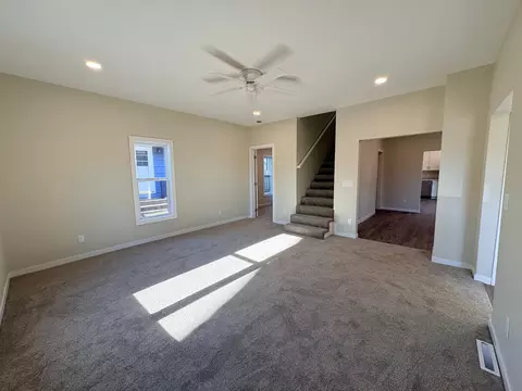 407 N 3rd St, Marshall, MN 56258