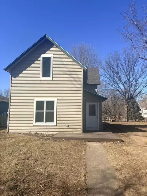 Exterior - 407 N 3rd St, Marshall, MN 56258 photo 2 of 2