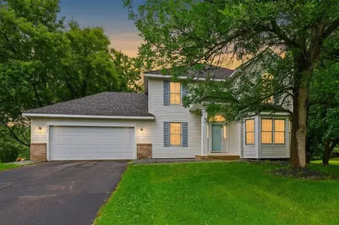 6621 Arlington Ct, Chanhassen, MN 55317
