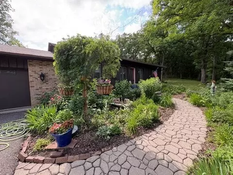 16599 Kenwood Trl, Lakeville, MN 55044