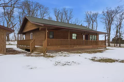 10055 460th St, Wanamingo, MN 55983