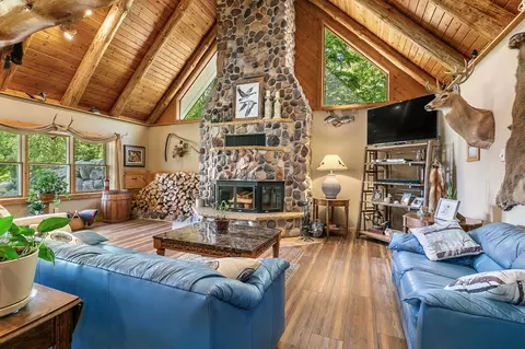 Living - 15015 Held Cir, Cold Spring, MN 56320 photo 2 of 5