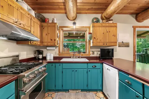 Kitchen - 15015 Held Cir, Cold Spring, MN 56320 photo 4 of 5