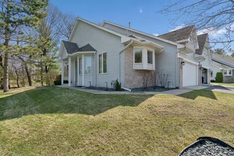 2640 Pine Ridge Dr, Anoka, MN 55303