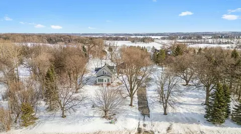 6077 Long Lake Rd, Willmar, MN 56201