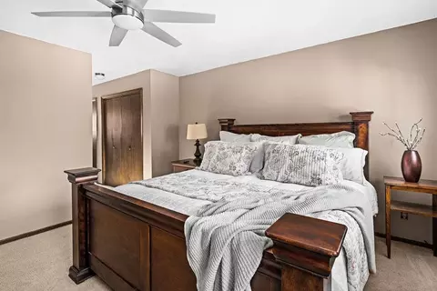 Bedroom - 421 Saint Louis River Rd, Duluth, MN 55810 photo 2 of 7