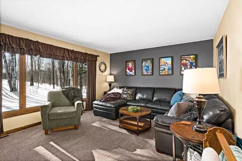 Living - 421 Saint Louis River Rd, Duluth, MN 55810 photo 1 of 2