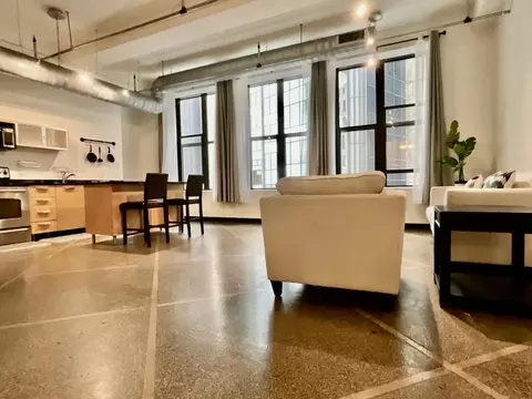 350 Saint Peter St #405, Saint Paul, MN 55102