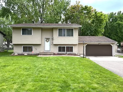 1740 Florence St, White Bear Lake, MN 55110