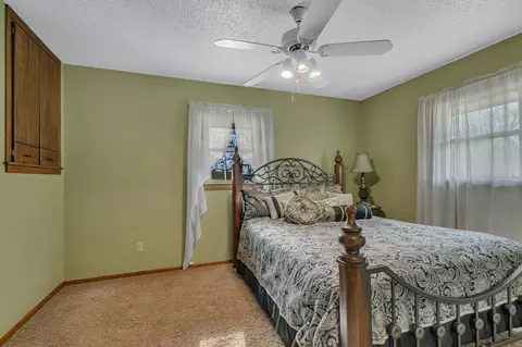 Bedroom - 6312 230th St, Saint Augusta, MN 56301 photo 2 of 4
