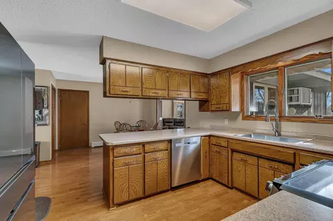 Kitchen - 6312 230th St, Saint Augusta, MN 56301 photo 2 of 5
