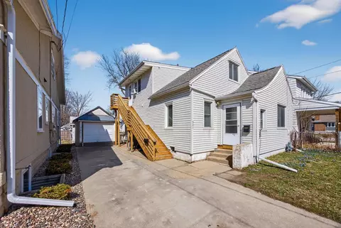 807 2nd St NW, Rochester, MN 55901