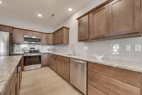 Kitchen - 2605 Hanson Ave, Faribault, MN 55021 photo 4 of 7
