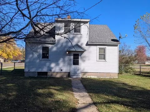 105 SW 2nd Ave, Verndale, MN 56481