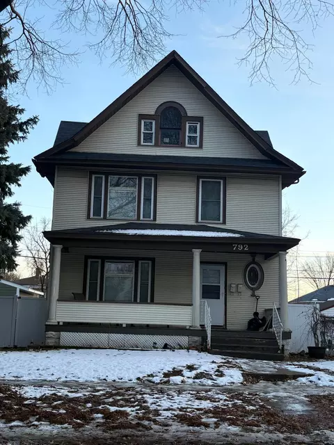792 Fuller Ave, Saint Paul, MN 55104