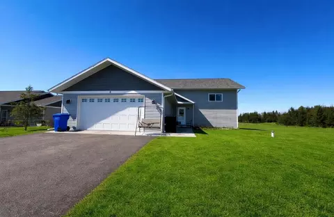 2008 Whiting Rd NW #6, Bemidji, MN 56601