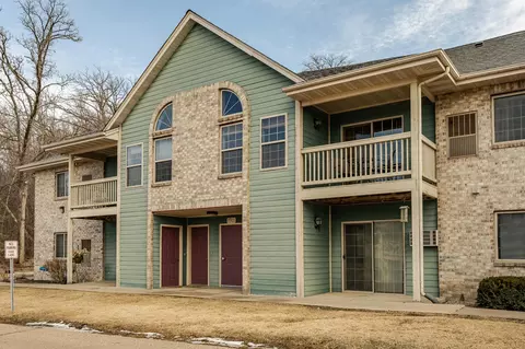 1911 Deerhaven Ln NE #3, Rochester, MN 55906