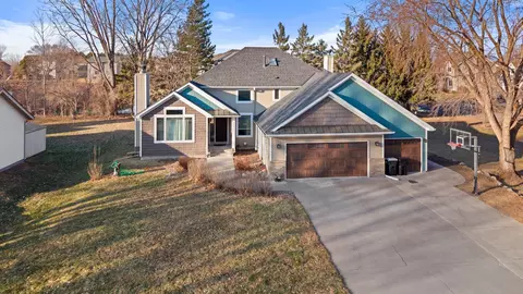 7273 Stagecoach Trl, Circle Pines, MN 55014