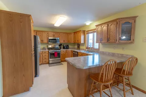 Kitchen - 1002 9th Ave SE, Barnesville, MN 56514 photo 1 of 4