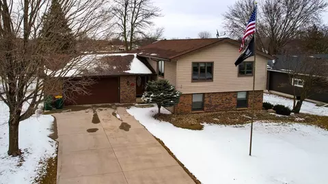 1918 Bayview Dr, Albert Lea, MN 56007