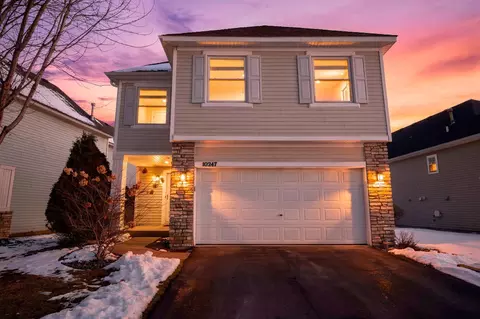 10247 Country Club Curv, Woodbury, MN 55129