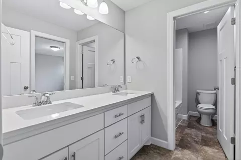Bath - 12932 Bauer Dr N, Champlin, MN 55316 photo 6 of 8