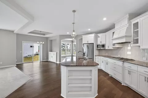 Kitchen - 12932 Bauer Dr N, Champlin, MN 55316 photo 7 of 10