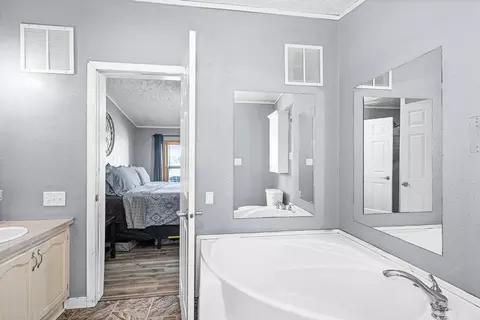 Bath - 6638 Tabako Rd, Wright, MN 55798 photo 2 of 3