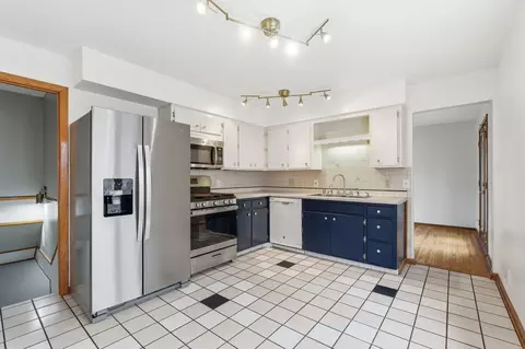 Kitchen - 2082 Diffley Rd, Eagan, MN 55122 photo 1 of 4