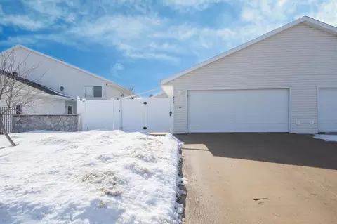 845 12th Ave W, West Fargo, ND 58078
