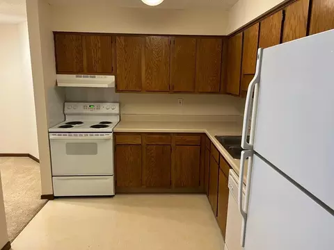 221 Grand Ave W #104, South Saint Paul, MN 55075