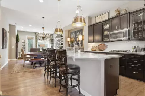 5023 Sundial Ln, Woodbury, MN 55129