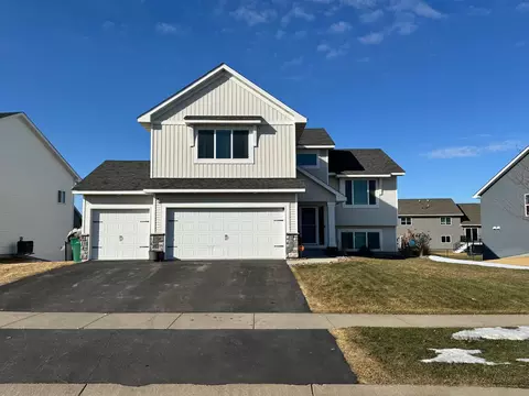 17821 Essex Ln, Lakeville, MN 55044