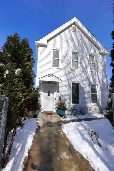 601 Sims Ave, Saint Paul, MN 55130