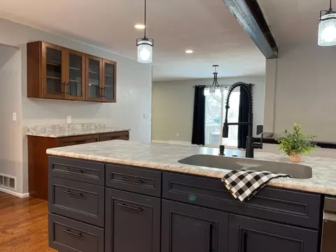 704 Miller Ave, Windom, MN 56101 photo 5