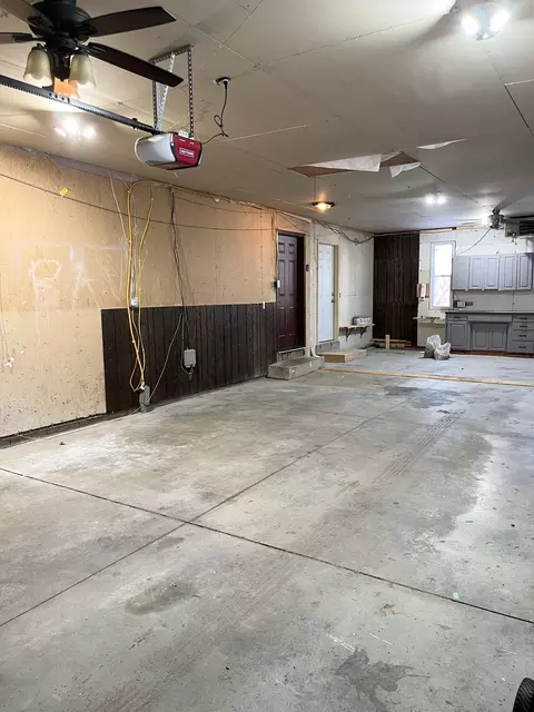 704 Miller Ave, Windom, MN 56101 photo 40