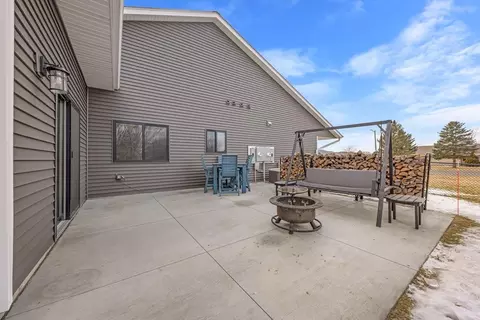 Exterior - 1933 4th Ave, Baldwin, WI 54002 photo 2 of 4