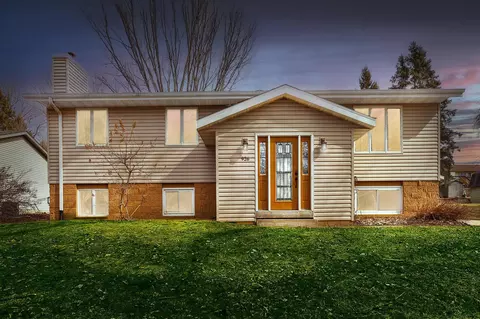 926 Byron Ave N, Byron, MN 55920