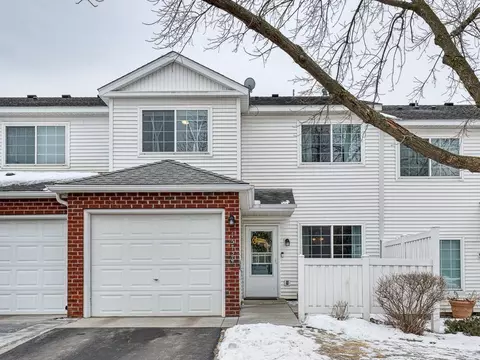 15724 Flackwood Trl, Apple Valley, MN 55124