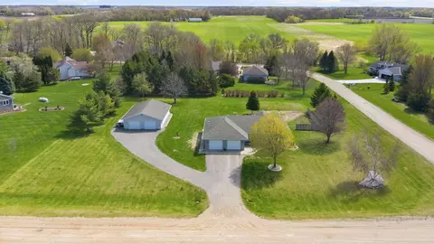 19388 Memory Cir, Hutchinson, MN 55350