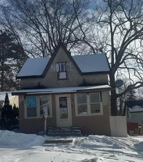 325 1st St NW, Faribault, MN 55021