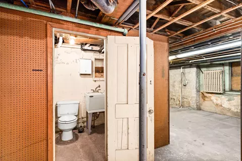Bath - 722 E 3rd St, Duluth, MN 55805 photo 3 of 4