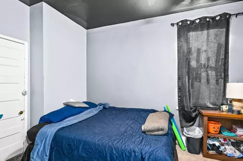 Bedroom - 722 E 3rd St, Duluth, MN 55805 photo 3 of 3