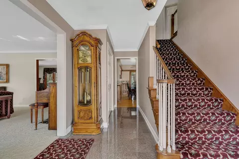 Entry Way - 2007 Summit Dr, Saint Cloud, MN 56303 photo 2 of 2