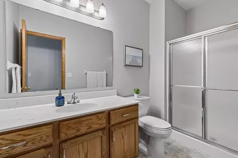 1539 Stonewood Ln, Eagan, MN 55122 photo 16