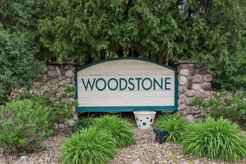 1539 Stonewood Ln, Eagan, MN 55122 photo 35